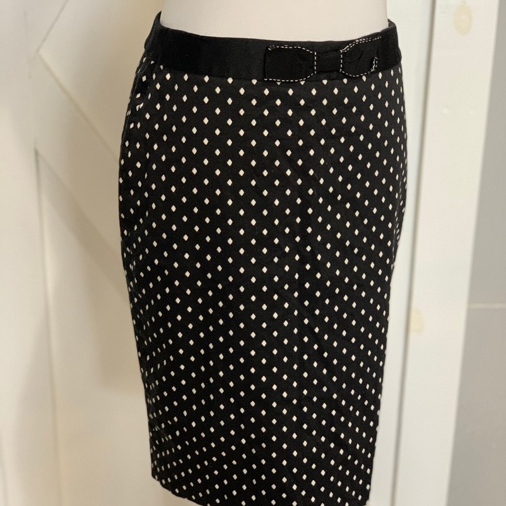 Black white diamond pattern pencil skirt